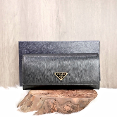 PRADA Wallet 3